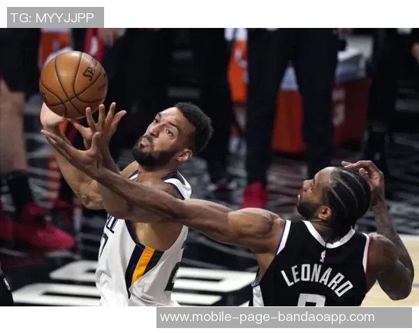 哈克斯谈球队连胜秘诀重回最佳赢球模式展现自信与团队合作